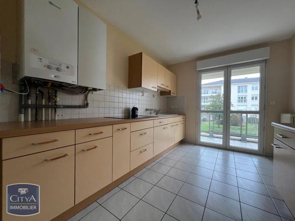 Appartement à louer 5 pièces 99.95m² Limoges (87000)