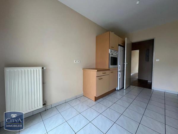 Appartement à louer 5 pièces 99.95m² Limoges (87000)