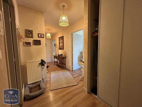 Appartement à louer 5 pièces 99.95m² Limoges (87000)