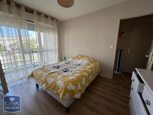 Appartement à louer 5 pièces 99.95m² Limoges (87000)