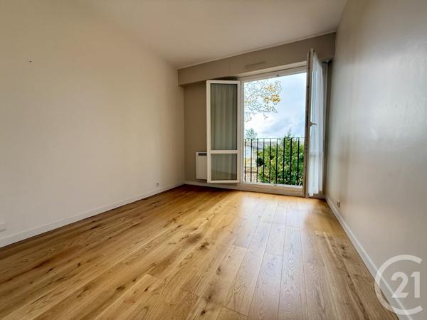 Appartement F4 à vendre  4 pièces - 80,79 m2 FONTAINEBLEAU - 77