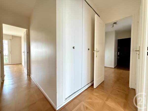 Appartement F4 à vendre  4 pièces - 80,79 m2 FONTAINEBLEAU - 77