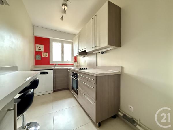 Appartement F4 à vendre  4 pièces - 80,79 m2 FONTAINEBLEAU - 77