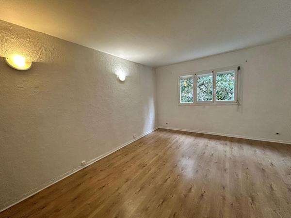 Toulouse Rangueil 31400 Proche Métro Fac de Pharmacie Grand T1 26.40m² avec balcon - parking et cave