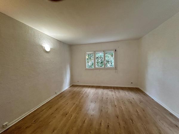 Toulouse Rangueil 31400 Proche Métro Fac de Pharmacie Grand T1 26.40m² avec balcon - parking et cave