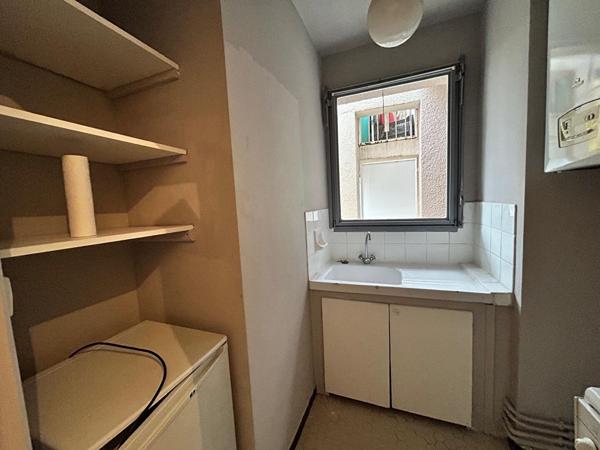 Toulouse Rangueil 31400 Proche Métro Fac de Pharmacie Grand T1 26.40m² avec balcon - parking et cave