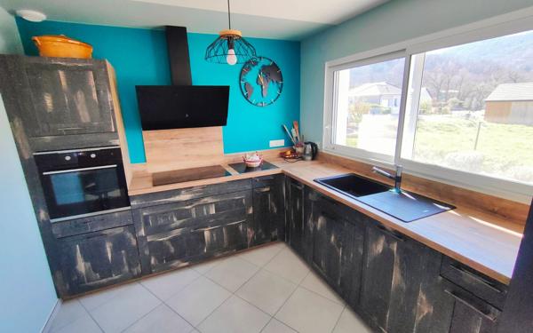 Maison à vendre    4 pièces •  Saint-Laurent-d'Olt