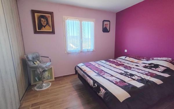 Maison à vendre    4 pièces •  Saint-Laurent-d'Olt