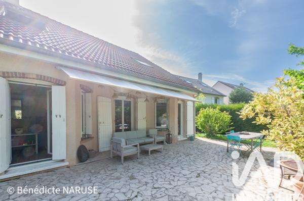 Maison à vendre 7 pièces 190 m² Noisy-le-Roi