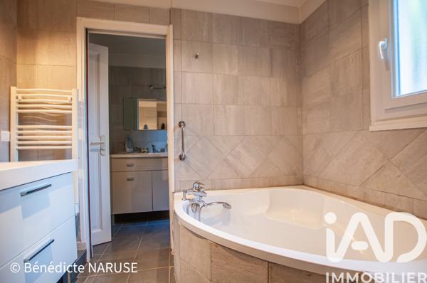 Maison à vendre 7 pièces 190 m² Noisy-le-Roi