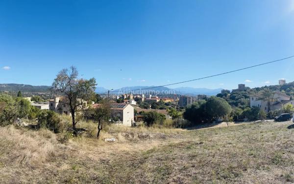 Vente Terrain 1332 m2 à Ajaccio