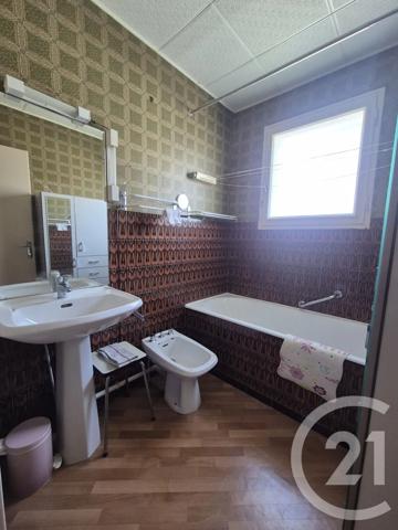 Appartement F3 à vendre  3 pièces - 58,73 m 2   BAGNOLES DE L ORNE NORMANDIE  - 61
