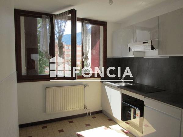 Location Appartement 3 pièces 66.8 m² - 22 RUE DES PEUPLIERS Meylan 38240