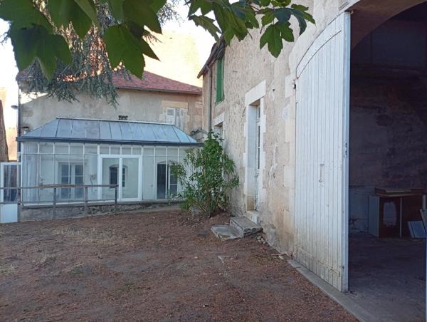 MAISON DE BOURG
