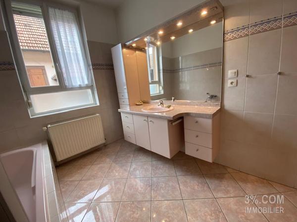 3%.COM Grande maison avec dépendance sur 10 ares Schwindratzheim (67270)