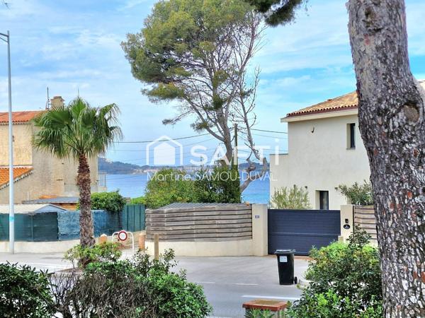 Le Brusc, Vue mer, maison ancienne de plain pied, jardin arboré de 823m2, garage. Maison sous offre