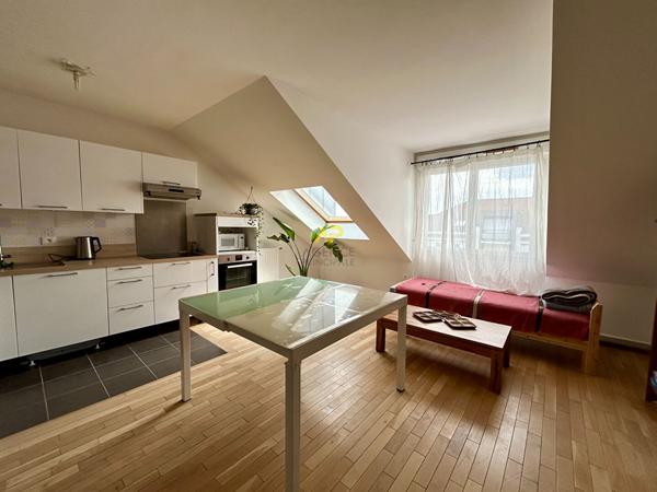 Appartement Champs Guillaume 3 pièces 58 m2 263 000 € **  - Référence  2061