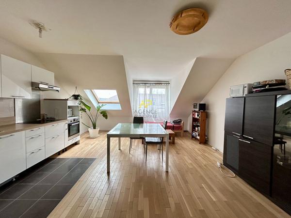 Appartement Champs Guillaume 3 pièces 58 m2 263 000 € **  - Référence  2061