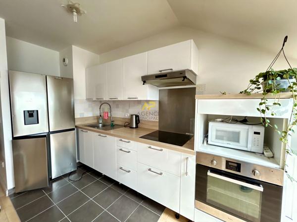 Appartement Champs Guillaume 3 pièces 58 m2 263 000 € **  - Référence  2061
