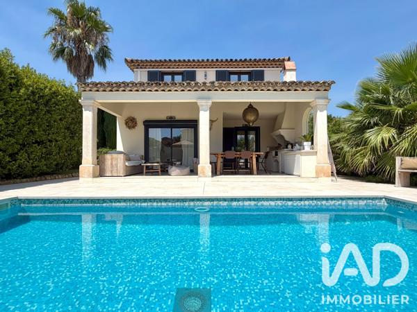 Maison à vendre 5 pièces 139 m² Sainte-Maxime