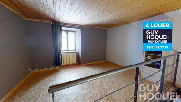 A LOUER CHARMANTE FERME AVEC TERRAIN 1400 M²