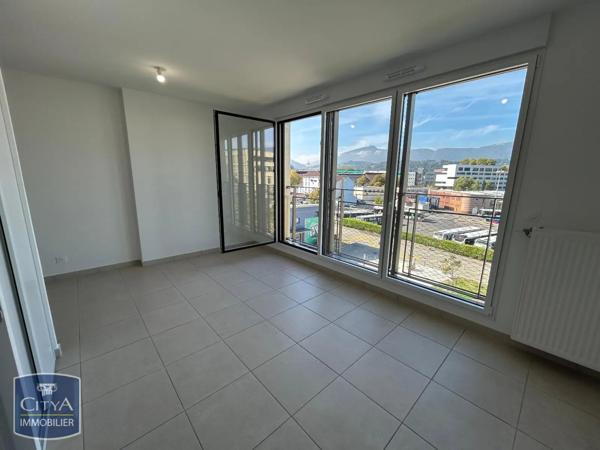 Appartement à louer 1 pièce 25.98m²