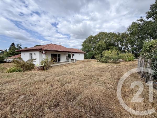 Maison à vendre  5 pièces - 123 m 2   HASPARREN  - 64