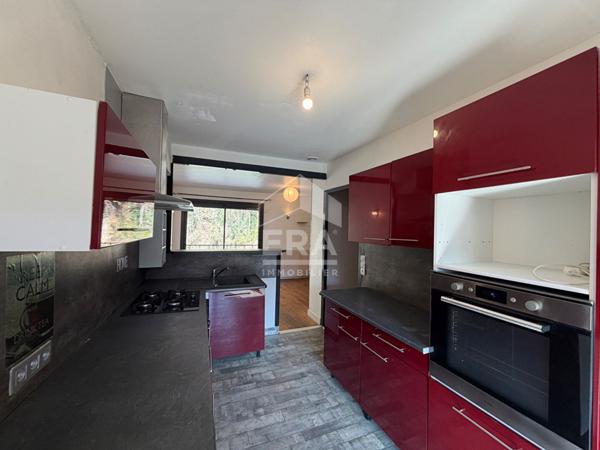 A vendre Périgueux Maison rénovée avec terrasse, garage proche commodités type 4