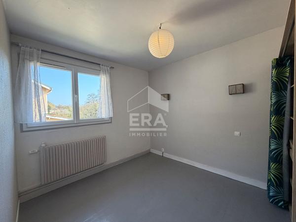 A vendre Périgueux Maison rénovée avec terrasse, garage proche commodités type 4