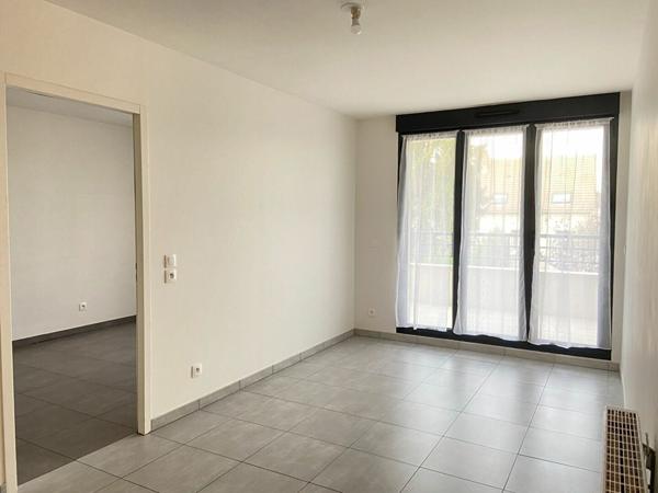 Appartement à louer    2 pièces •  Sainte-Geneviève-des-Bois