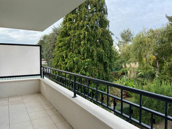 Appartement à louer    2 pièces •  Sainte-Geneviève-des-Bois