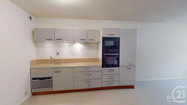 Appartement F3 à vendre  3 pièces - 66,64 m 2   PONTARLIER  - 25