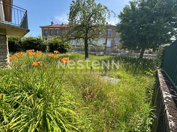 Nestenn Igny, maison familiale quartier Gommonvilliers proche commerces de Place de la Ferme et des axes routiers A6/A10/N118/A86, RER C/ V et du plateau de Saclay  / Vélizy Ecole Jules Ferry ,collège Emile Zola, Lycée international