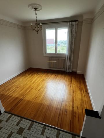 Maison 8 pièce(s) 2 chambre(s) 102 m²