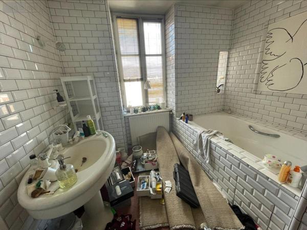 Appartement à vendre à Bourg-en-Bresse dans l'Ain (01000), ref : 01083-1900