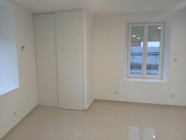 Maison à vendre 4 pièces FOIX (09)