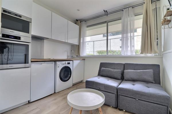 Appartement Neuilly Sur Seine 1 pièce(s) 11.21 m2