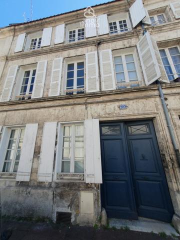 Maison
                                                                                                                                                                                                                                                                                                                        9 pièce(s)                                                                                                                                                                                                          6 chambre(s)                                                                                                                                                                                                          200  m²