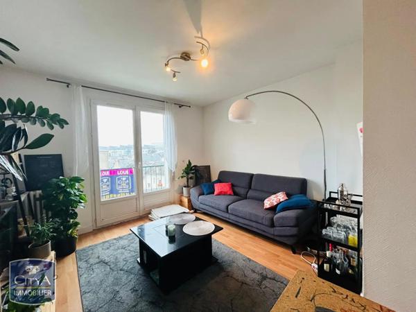 Appartement à louer 3 pièces 65.64m² Tours (37000)