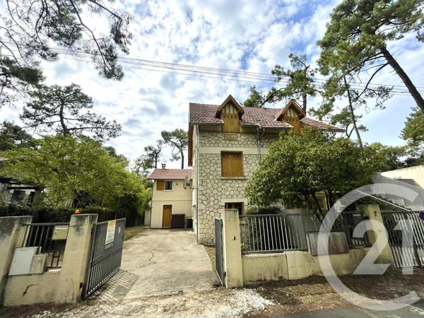 Appartement F4 à vendre  4 pièces - 79,46 m 2   ROYAN  - 17