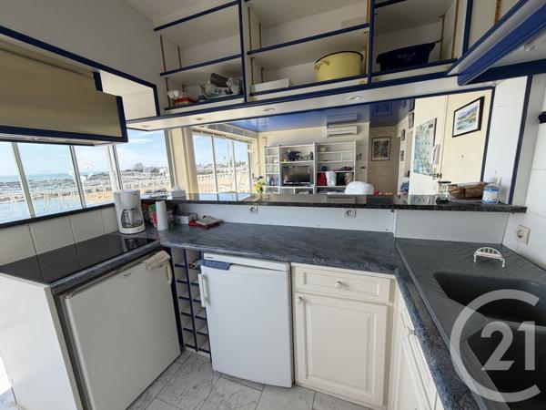 Appartement F4 à vendre  4 pièces - 79,46 m 2   ROYAN  - 17