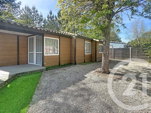 Appartement F3 à vendre  3 pièces - 56,20 m 2   ARES  - 33