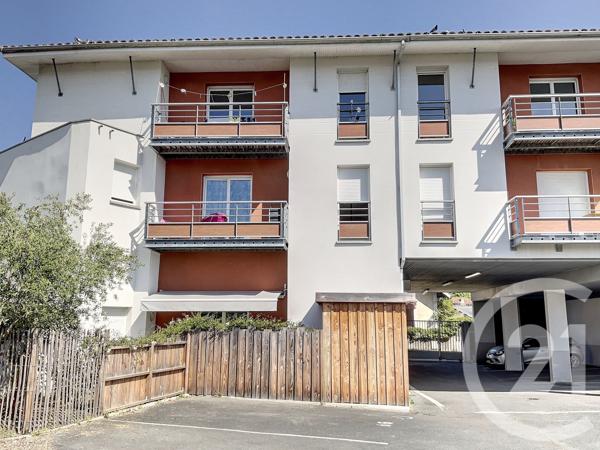 Appartement F3 à vendre  3 pièces - 56,20 m 2   ARES  - 33