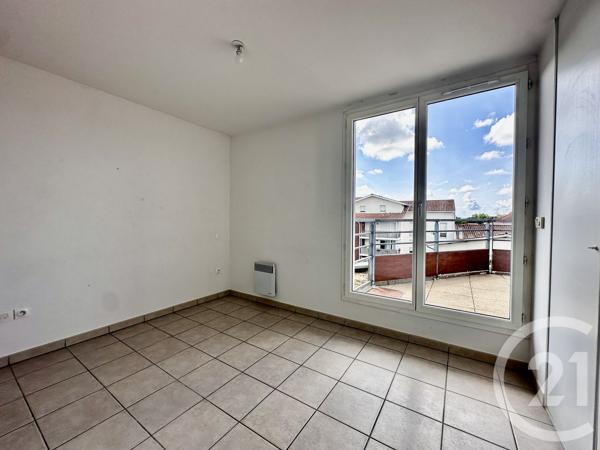 Appartement F3 à vendre  3 pièces - 56,20 m 2   ARES  - 33