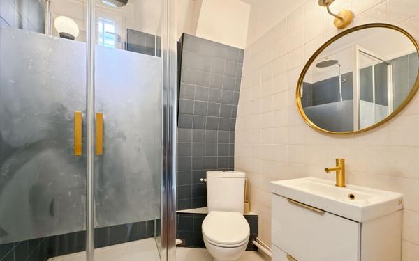 Maison à vendre    7 pièces • 198 m2 Périgueux