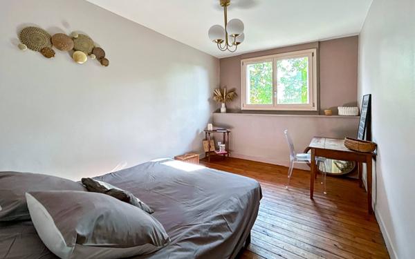 Maison à vendre    7 pièces • 198 m2 Périgueux