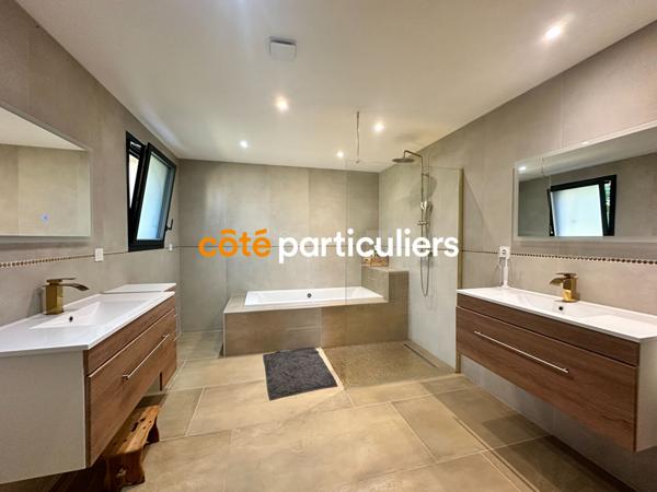 Vente Maison195 m² - 5 Pièces - SANSSAC L EGLISE (43320)