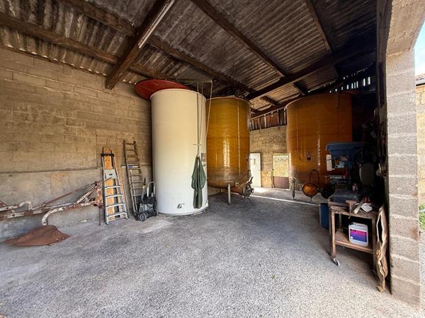 A vendre -Corps de ferme - 118m² - 6 pièces -Doué En Anjou - D5928