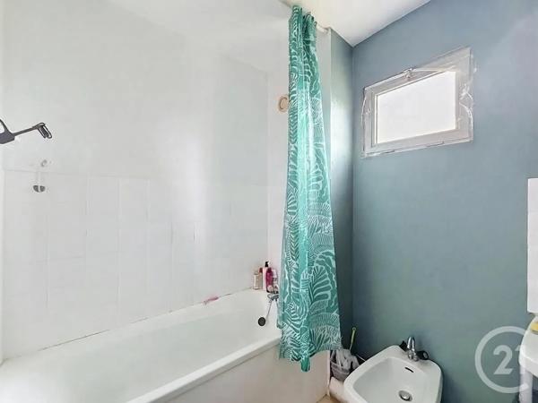 Appartement T3 à vendre  3 pièces - 69,50 m 2   BREST  - 29