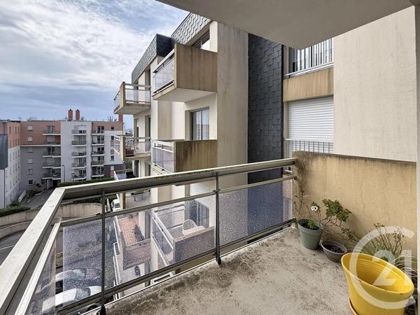 Appartement T3 à vendre  3 pièces - 69,50 m 2   BREST  - 29